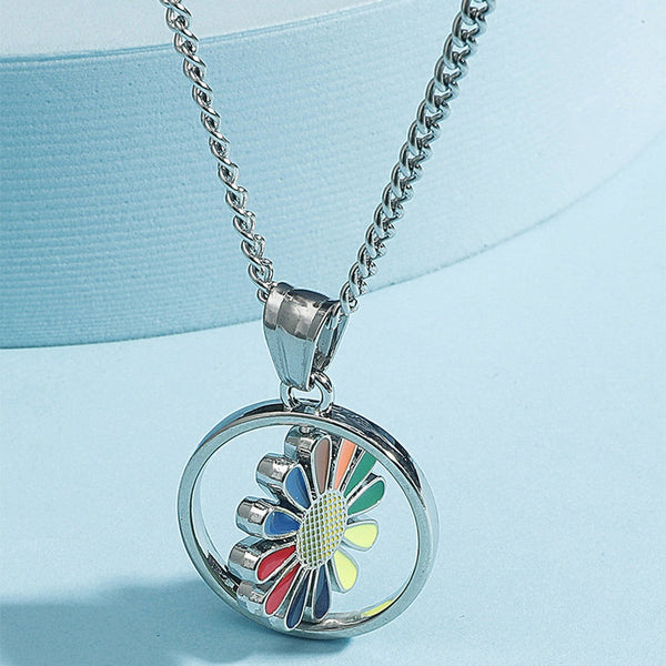 Colorful Daisy Necklace