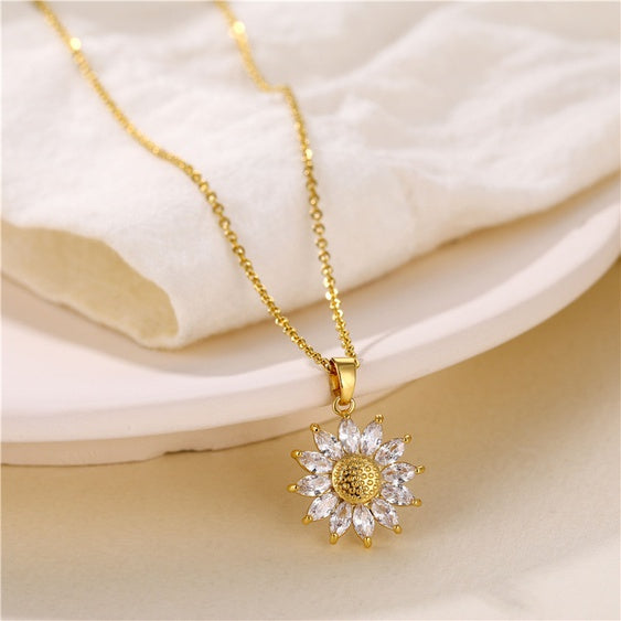 Sunflower Zircon Necklace