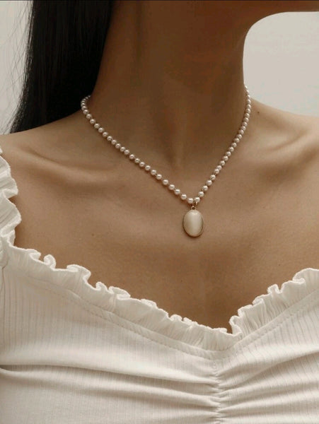 Small Pearl Moonstone Necklace