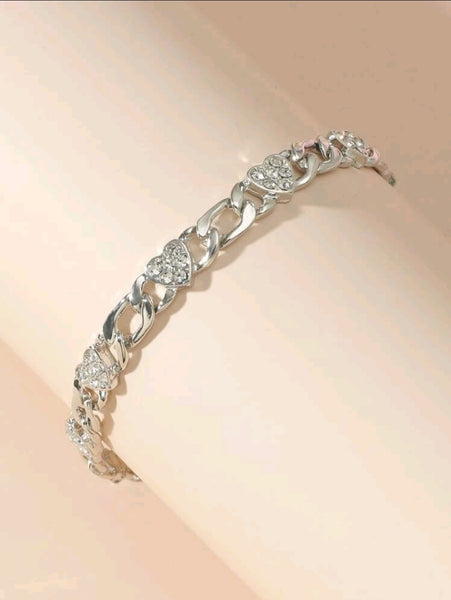 Silver Chainlink Heart Bracelet