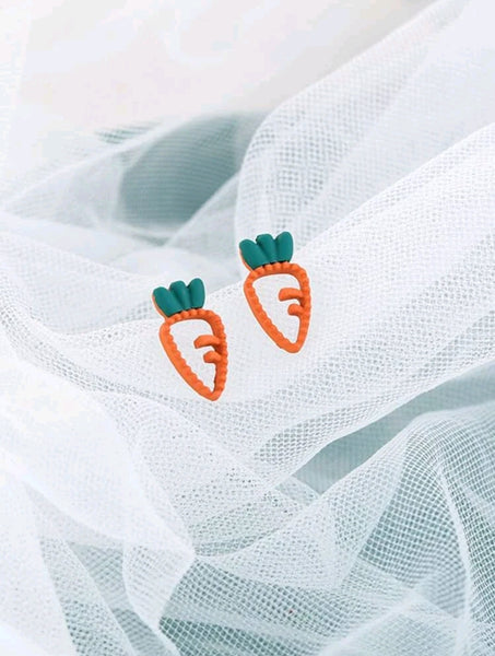 Small Carrot Earrings